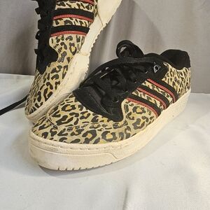 adidas Rivalry Low Leopard Print Size 10